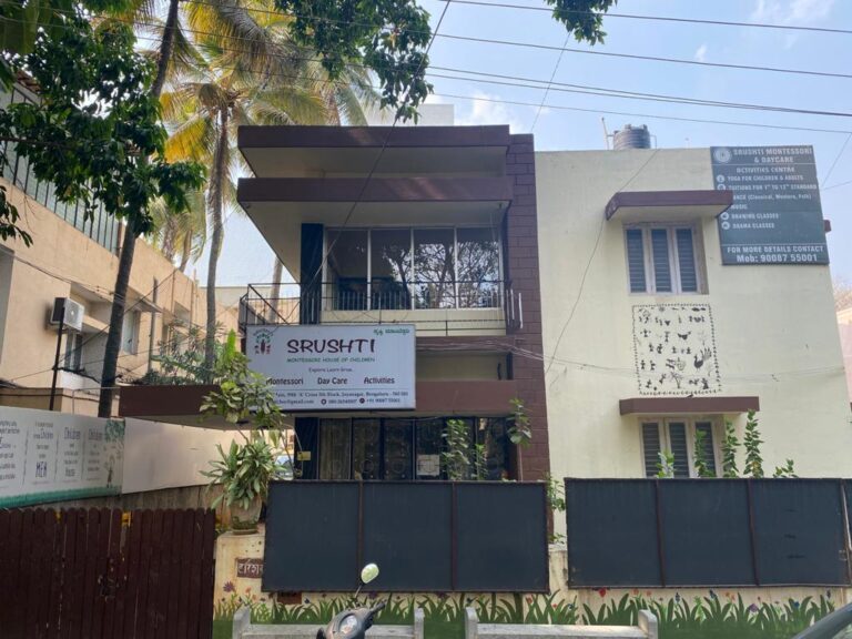 SRUSHTI MONTESSORI